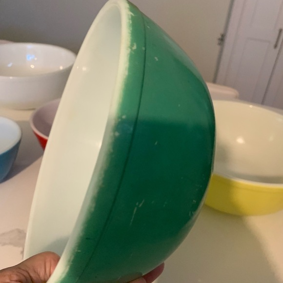 Vintage Pyrex bowl set - Picture 4 of 4